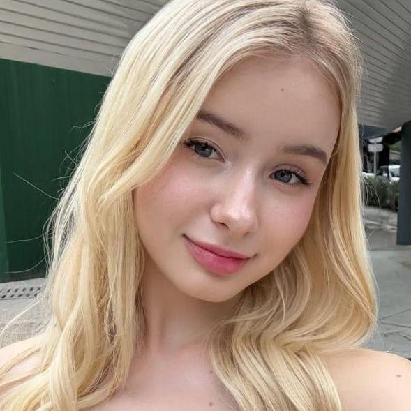 Dahlia Green