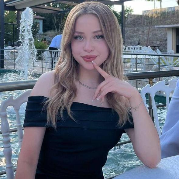 Esther Ross