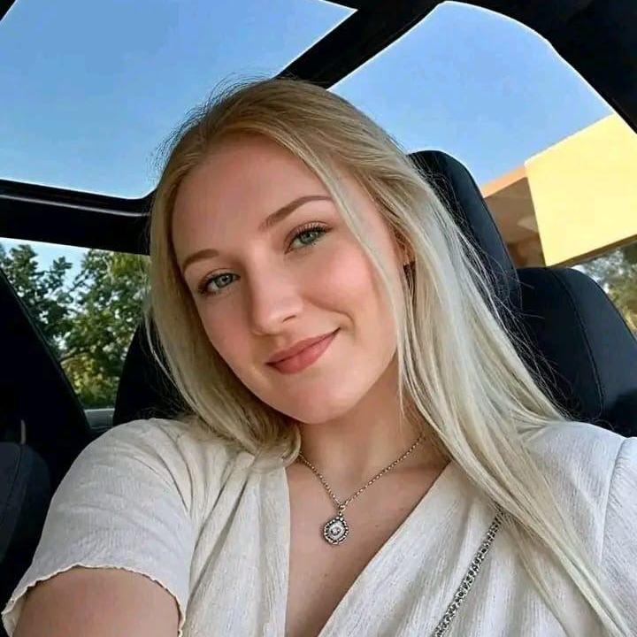 Zoey Foster