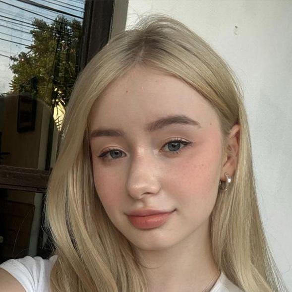 Caroline Thompson